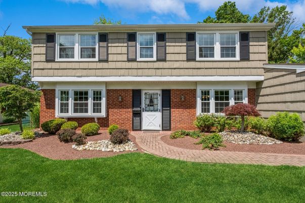 Exterior, Facade, Brick Facade, Split Level
