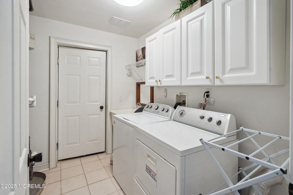 Interior, Washer