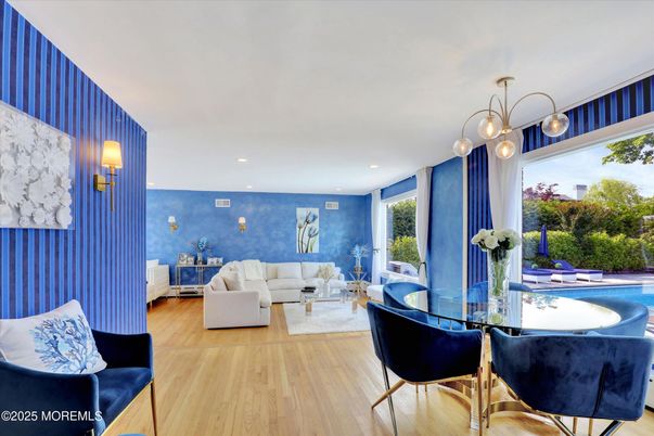 Dining room, Interior, Living room, Pendant Lights, Recessed Lighting, Wood Texture Flooring