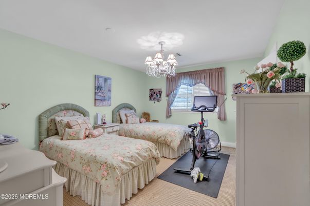 Bedroom, Chandelier, Fitness Equipment, Interior