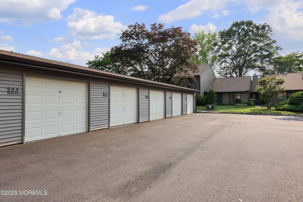 Detached Garage, Exterior