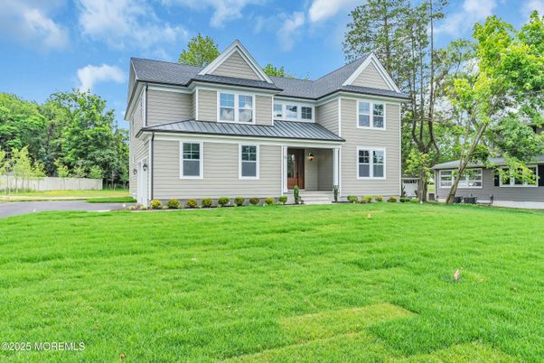 Backyard, Exterior, Facade, Queen Anne Victorian
