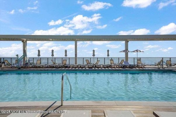 Exterior, Pool, Water