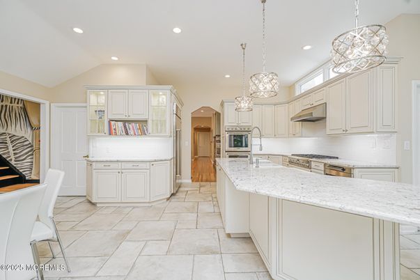 Interior, Kitchen, Pendant Lights, Recessed Lighting, Stainless Steel Appliances