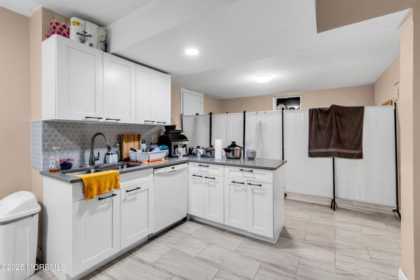 Interior, Kitchen, Marble, Recessed Lighting