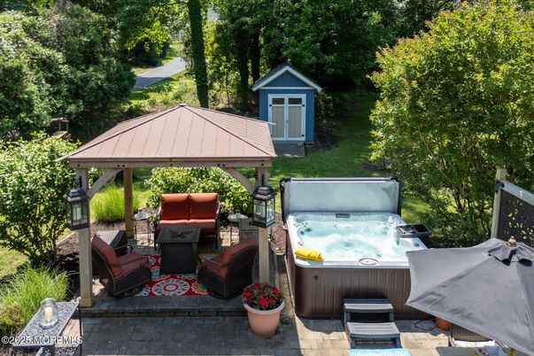 Exterior, Hot Tub