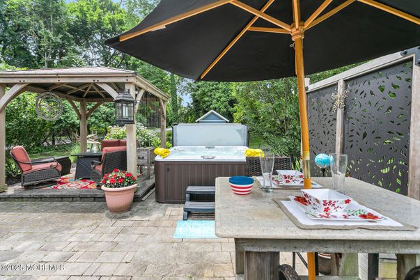 Exterior, Hot Tub