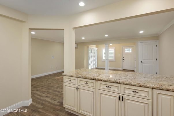 Interior, Recessed Lighting, Wood Texture Flooring