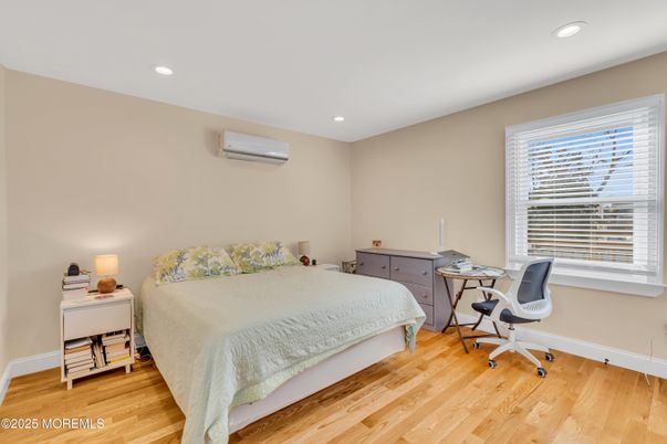 Bedroom, Home Office, Interior, Recessed Lighting, Wood Texture Flooring