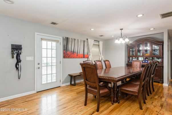 Chandelier, Dining room, Interior, Pendant Lights, Recessed Lighting, Wood Texture Flooring
