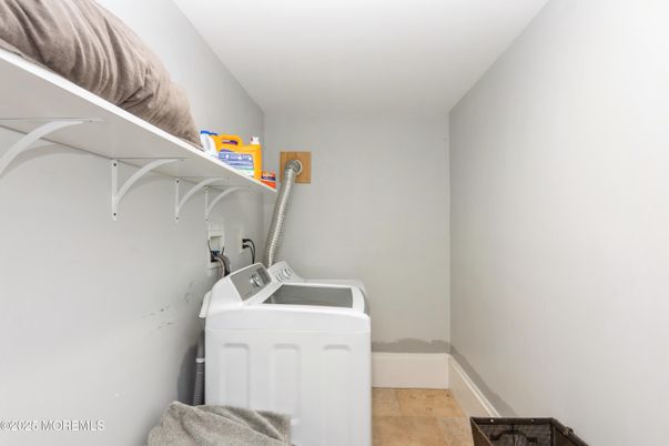 Interior, Washer