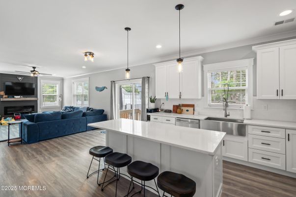Interior, Kitchen, Living room, Pendant Lights, Recessed Lighting, Wood Texture Flooring