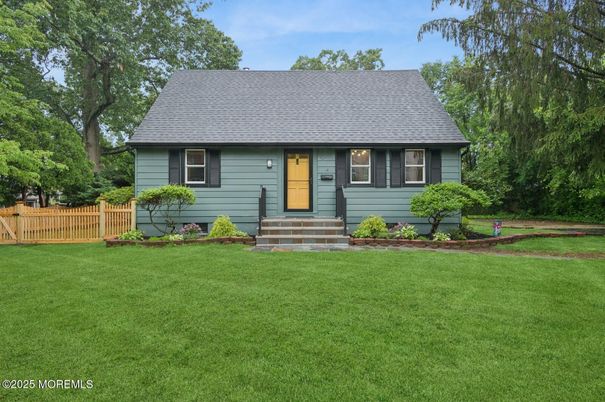 Backyard, Exterior, Facade, Cape Cod
