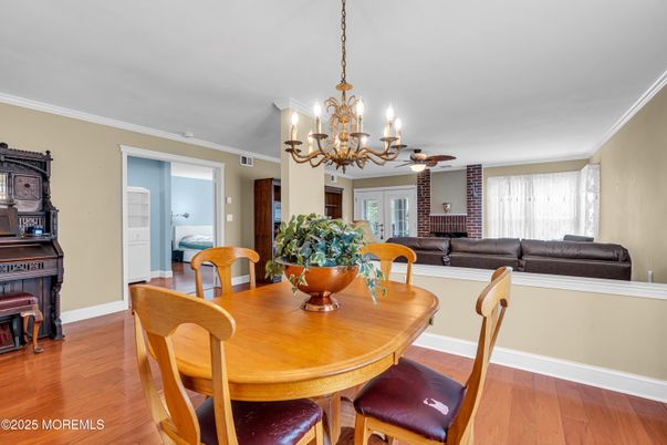 Chandelier, Dining room, Interior, Living room, Piano, Wood Texture Flooring