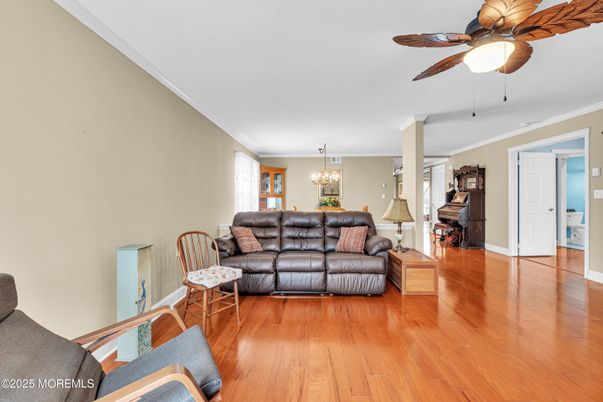 Interior, Living room, Pendant Lights, Wood Texture Flooring