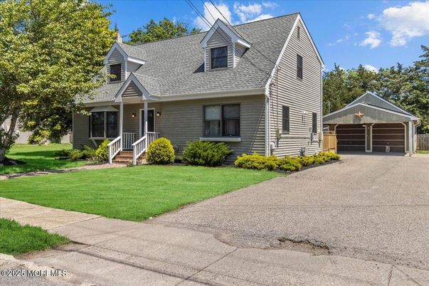 Detached Garage, Exterior, Facade, Cape Cod