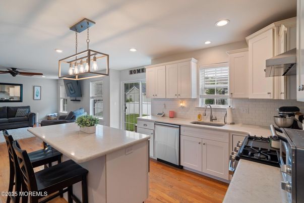 Interior, Kitchen, Pendant Lights, Recessed Lighting, Wood Texture Flooring