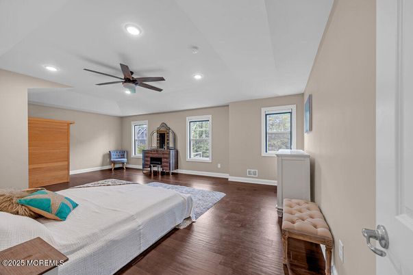 Bedroom, Interior, Piano, Recessed Lighting, Wood Texture Flooring