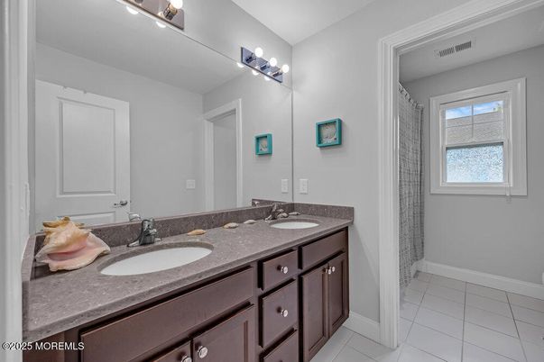 Bathroom, Dual Sink Vanities, Interior