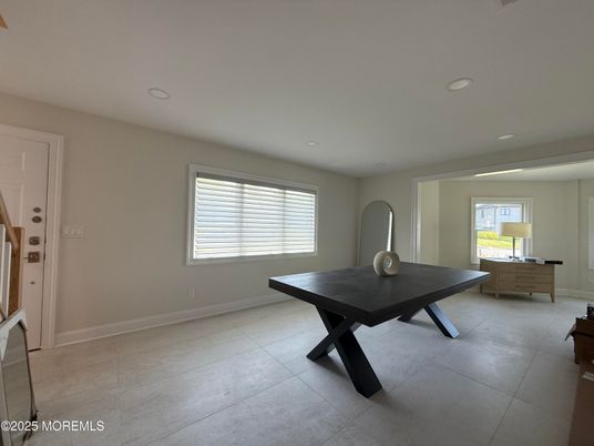 Game Room, Interior, Recessed Lighting