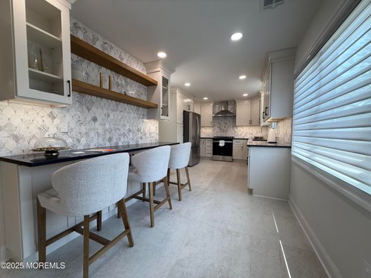 Interior, Kitchen, Marble Walls, Recessed Lighting