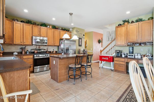 Interior, Kitchen, Pendant Lights, Recessed Lighting, Stainless Steel Appliances