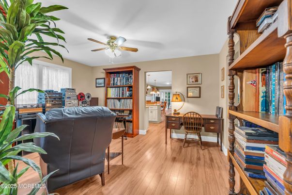 Home Office, Interior, Kitchen, Recessed Lighting, Wood Texture Flooring