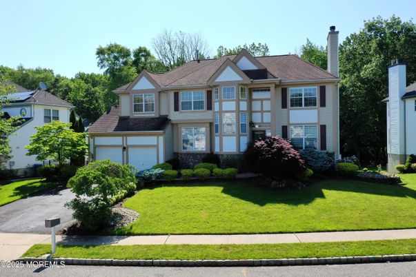 Attached, Exterior, Facade, Tudor Revival