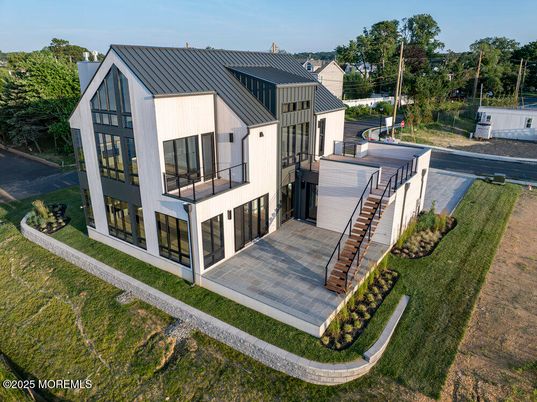 Backyard, Exterior, Facade, Farmhouse