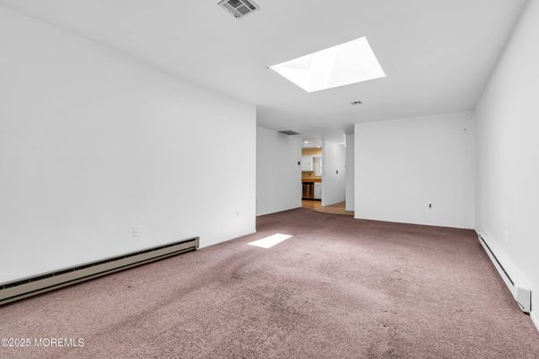 Empty room, Interior, Recessed Lighting