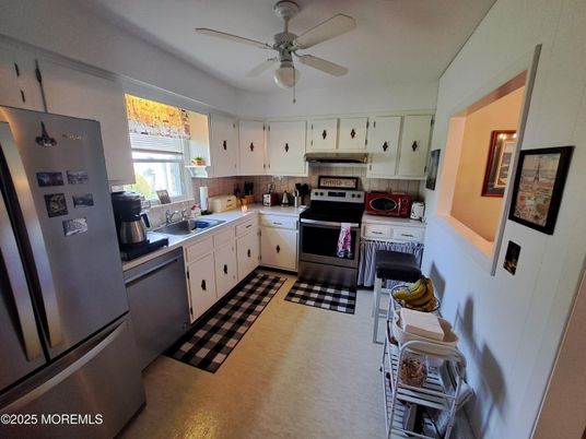 Interior, Kitchen, Stainless Steel Appliances