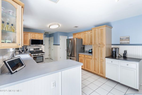 Interior, Kitchen, Stainless Steel Appliances