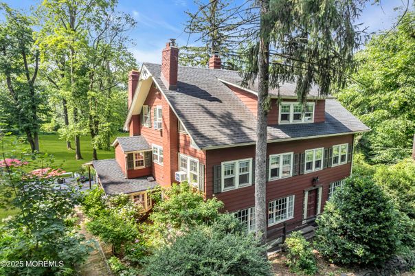 Exterior, Facade, Brick Facade, Queen Anne Victorian