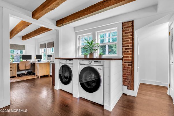 Home Office, Interior, Washer, Wooden Beams, Wood Texture Flooring