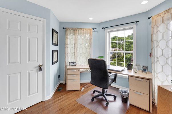 Home Office, Interior, Recessed Lighting, Wood Texture Flooring