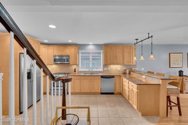 Interior, Kitchen, Pendant Lights, Recessed Lighting, Stainless Steel Appliances