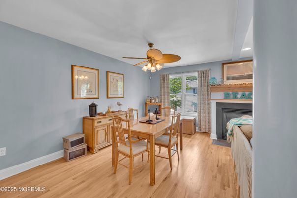Dining room, Fireplace, Interior, Recessed Lighting, Wood Texture Flooring