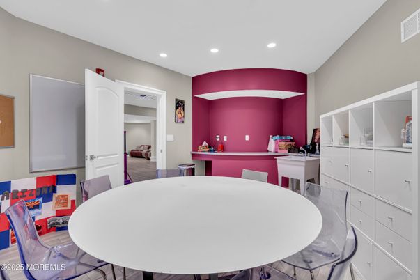 Dining room, Interior, Recessed Lighting