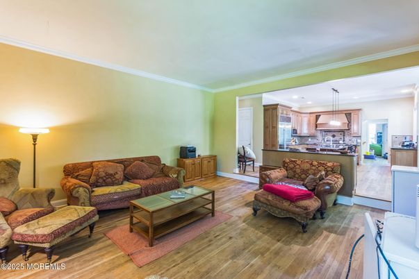 Interior, Kitchen, Living room, Pendant Lights, Recessed Lighting, Wood Texture Flooring