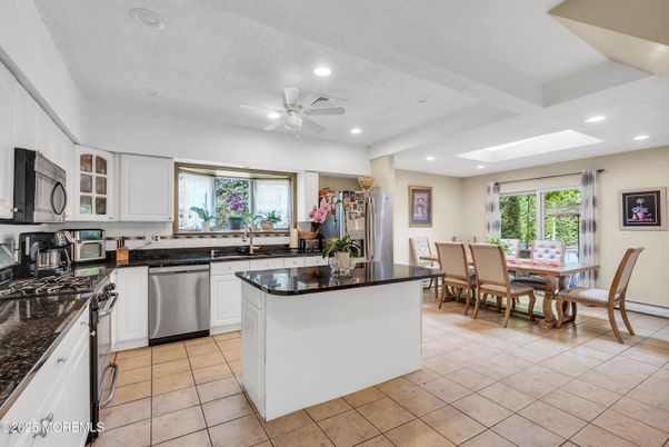 Dining room, Interior, Kitchen, Recessed Lighting, Stainless Steel Appliances