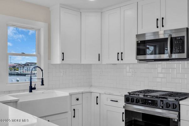 Interior, Kitchen, Recessed Lighting, Stainless Steel Appliances, Water