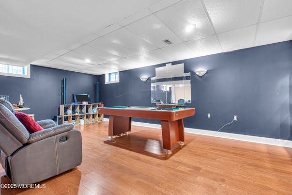Billiard Table, Game Room, Interior, Wood Texture Flooring