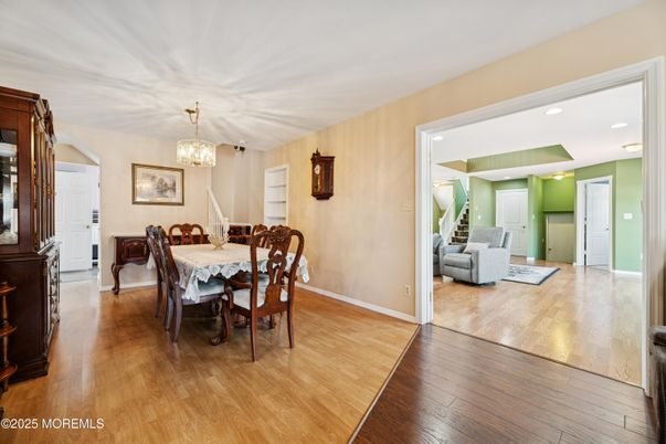 Chandelier, Dining room, Interior, Recessed Lighting, Wood Texture Flooring