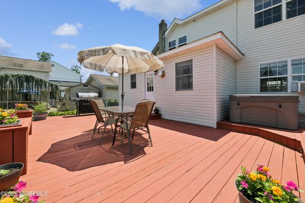 Exterior, Hot Tub