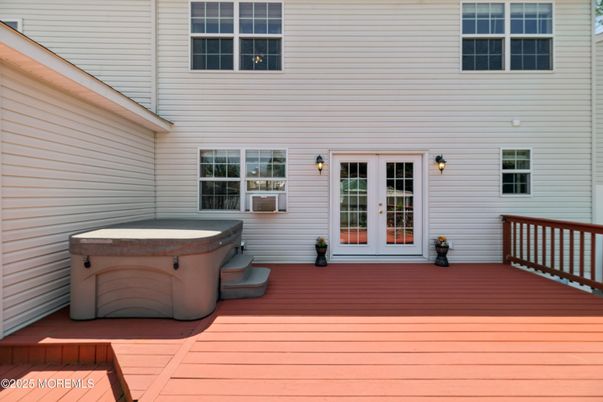 Exterior, Hot Tub