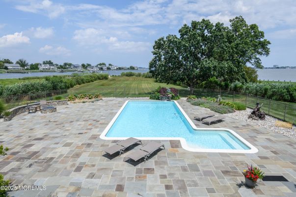 Exterior, Pool, Water