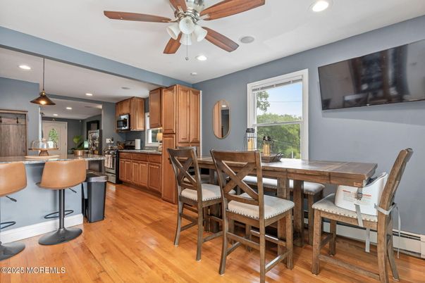 Dining room, Interior, Kitchen, Pendant Lights, Recessed Lighting, Wood Texture Flooring