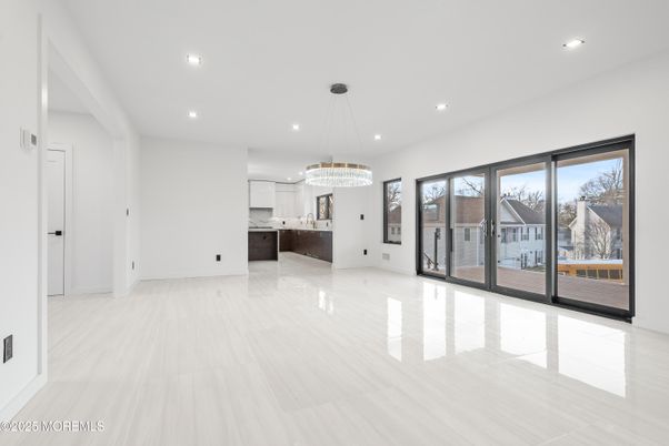 Chandelier, Empty room, Interior, Kitchen, Recessed Lighting