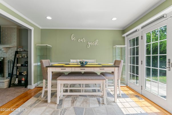 Dining room, Fireplace, Interior, Recessed Lighting, Wood Texture Flooring