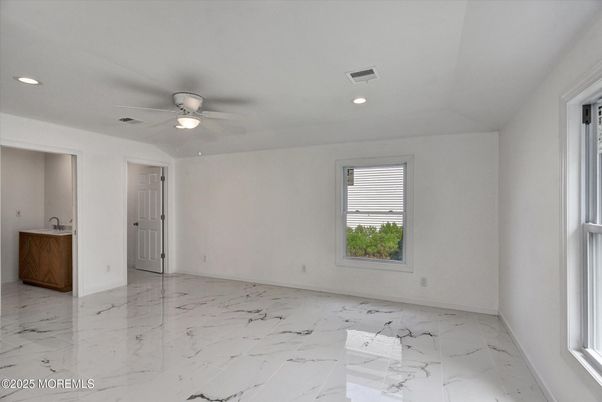 Empty room, Interior, Marble, Recessed Lighting